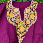 Load image into Gallery viewer, Lyxig poncho från Kashmir – värme med stil
