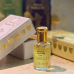 Load image into Gallery viewer, Vanilj parfymolja 10 ml – Chakra Natural Perfume Oil roll-on från Indien | Beauty of India
