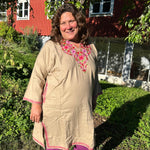 Load image into Gallery viewer, Lyxig poncho från Kashmir – värme med stil
