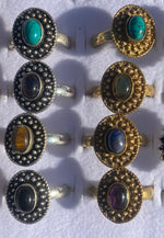 Ladda upp bild till gallerivisning, Brons ring med ädelsten
