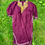 Load image into Gallery viewer, Lyxig poncho från Kashmir – värme med stil
