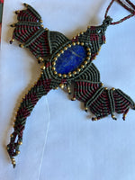 Ladda upp bild till gallerivisning, Drake halsband i Makramé halsband med kristall
