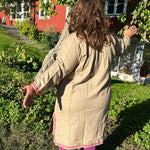 Load image into Gallery viewer, Lyxig poncho från Kashmir – värme med stil
