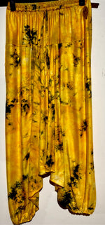 Ladda upp bild till gallerivisning, Batik Haremsbyxor barn
