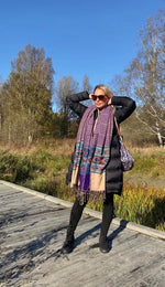Ladda upp bild till gallerivisning, Varm skön Filt/sjal randig
